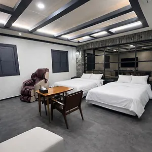 Carlton Juan Spacious Renovated Free Wifi 인천